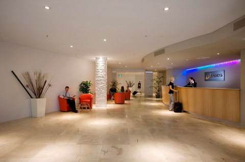 Oaks Gateway On Palmer - Accommodation Directory 1