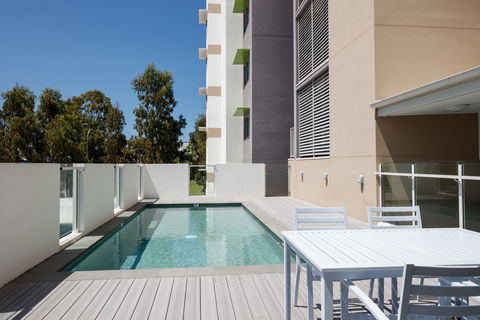 Direct Hotels - Kensington At Central - Accommodation Directory 3