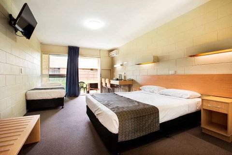 Dalrymple Motel - Accommodation Directory 2