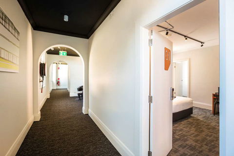 Nightcap At Regents Park Hotel - Accommodation Directory 6