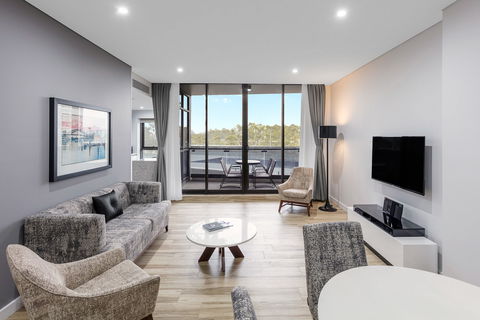 Meriton Suites Church Street, Parramatta - Accommodation Directory 11