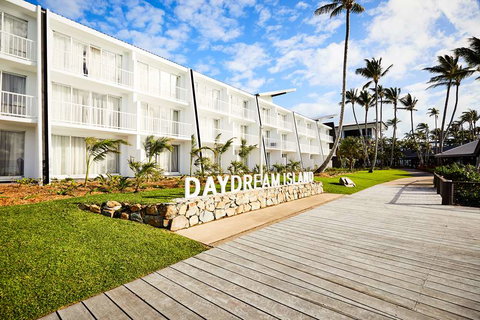 Daydream Island Resort - Accommodation Directory 1