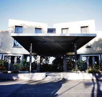 Golden Pebble Hotel - Accommodation Directory