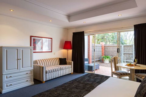 All Seasons Bendigo - Accommodation Directory 12