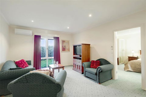 Best Western Crystal Inn - Accommodation Directory 7