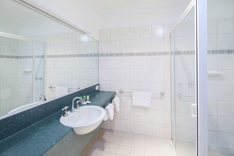 Best Western Crystal Inn - Accommodation Directory 11