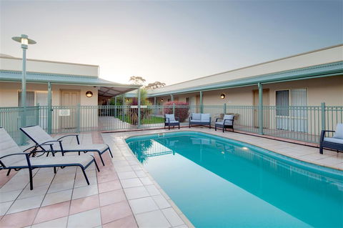 Best Western Crystal Inn - Accommodation Directory 13