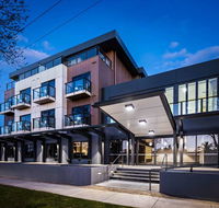 Quality Hotel Lakeside - Accommodation Directory