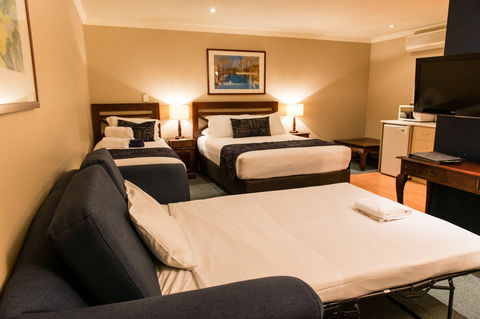 Wattle Grove Motel - Accommodation Directory 6
