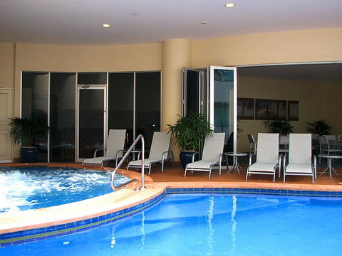 MacArthur Chambers - Accommodation Directory 2