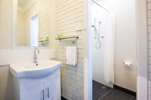 Nightcap At Playford Tavern - Accommodation Directory 1