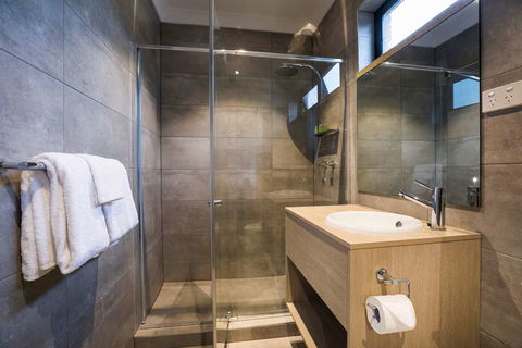 Nightcap At Playford Tavern - Accommodation Directory 2