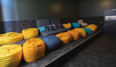 United Backpackers - Accommodation Directory 1