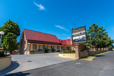 Black Gold Country Cabins and Motel - Accommodation Directory 1