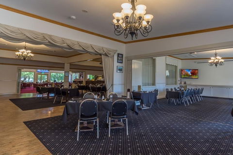 Black Gold Country Cabins and Motel - Accommodation Directory 7