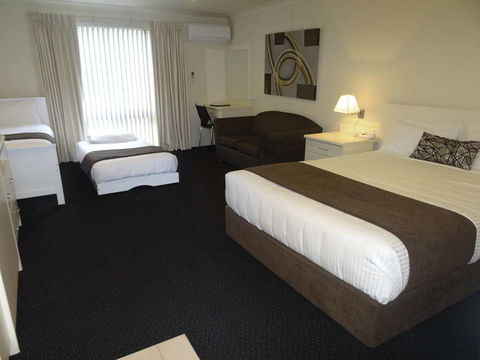 Zig Zag Motel - Accommodation Directory 14