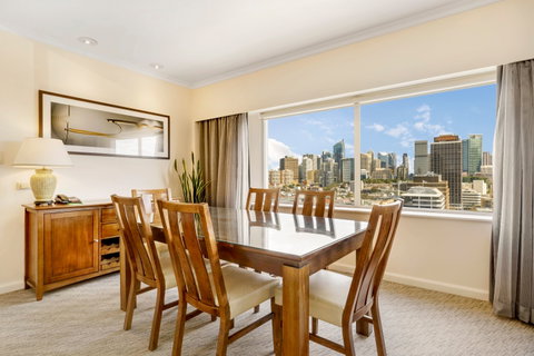 Holiday Inn Potts Point - Accommodation Directory 11