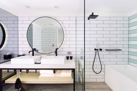 QT Bondi - Accommodation Directory 8