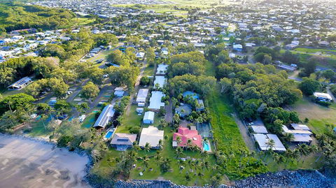 Comfort Resort Blue Pacific - Accommodation Directory 4