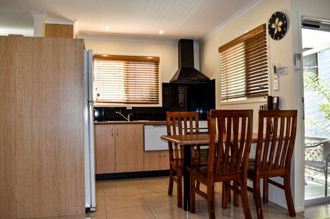 Comfort Resort Blue Pacific - Accommodation Directory 6