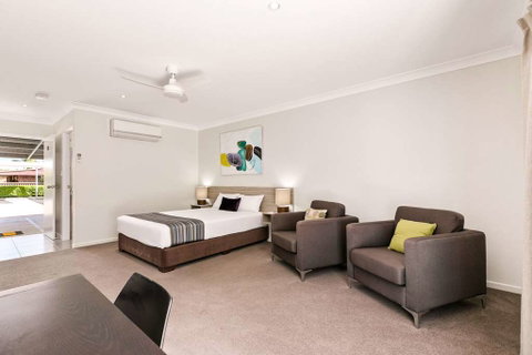 Econo Lodge Beachside - Accommodation Directory 14