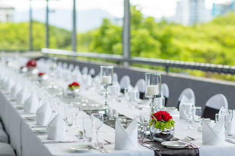 Shangri-La Hotel, The Marina - Accommodation Directory 8