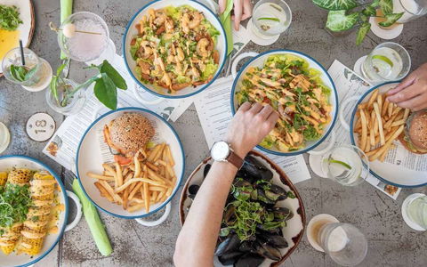 Shangri-La Hotel, The Marina - Accommodation Directory 11