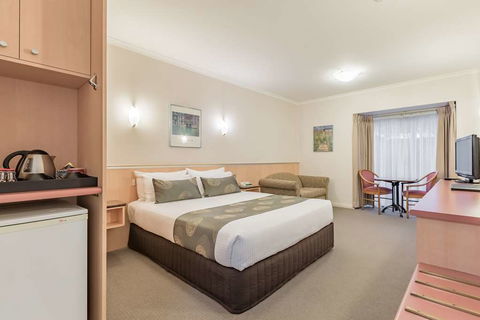 Waverley International Hotel - Accommodation Directory 1