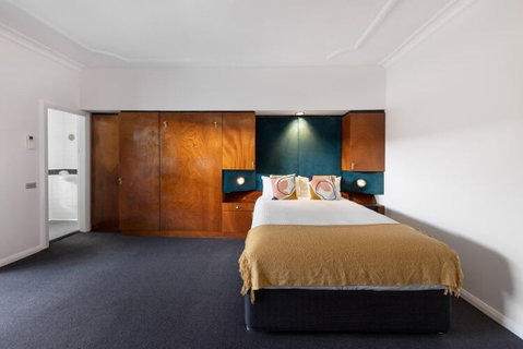 Regents Court - Accommodation Directory 1