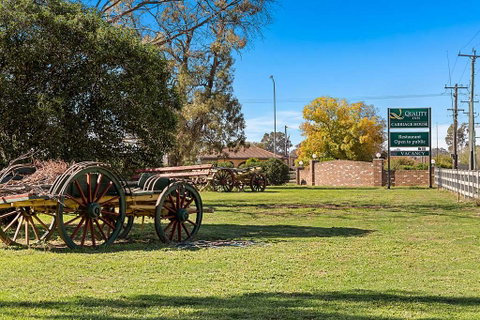 Quality Inn Carriage House - Accommodation Directory 0