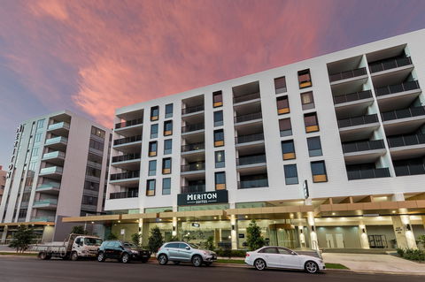 Meriton Suites Sydney Airport - Accommodation Directory 1