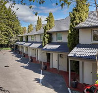 Elphin Villas - Accommodation Directory