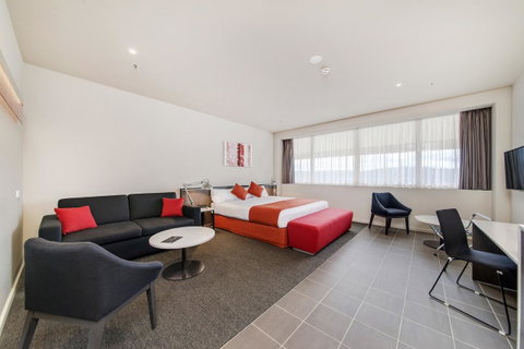 Abode Woden - Accommodation Directory 8