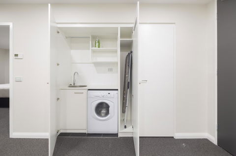 Avenue Hotel Canberra - Accommodation Directory 26
