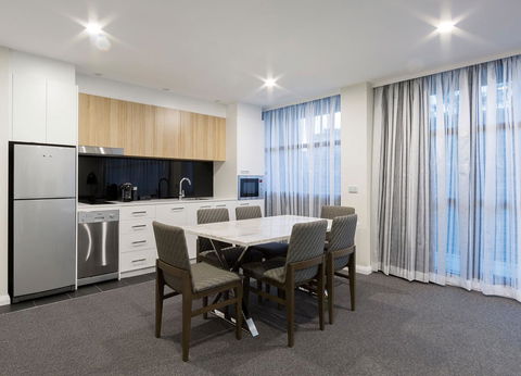 Avenue Hotel Canberra - Accommodation Directory 9