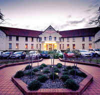 Mercure Canberra - Accommodation Directory