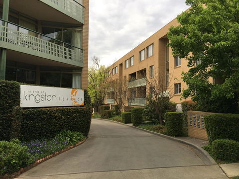Kingston Comfy Apartment - Accommodation Directory 0