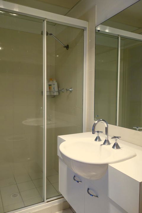Kingston Comfy Apartment - Accommodation Directory 8