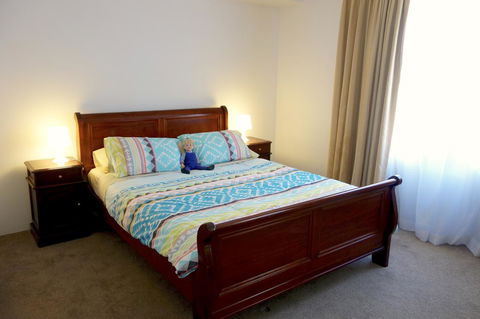 Kingston Comfy Apartment - Accommodation Directory 1