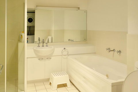Kingston Comfy Apartment - Accommodation Directory 7