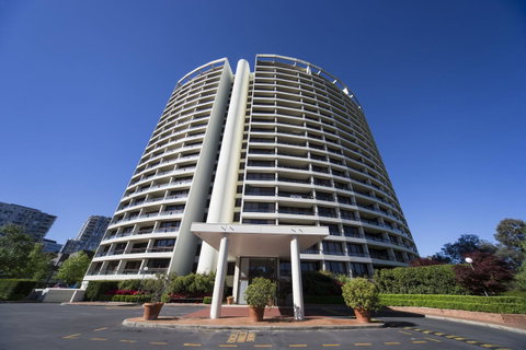 BreakFree Capital Tower Apartments - Accommodation Directory 0