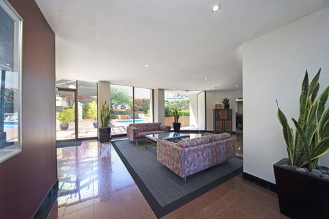 BreakFree Capital Tower Apartments - Accommodation Directory 22