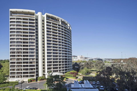 BreakFree Capital Tower Apartments - Accommodation Directory 6