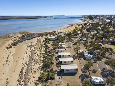 Port Broughton Tourist Park - Accommodation Directory 10