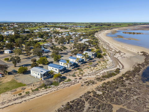 Port Broughton Tourist Park - Accommodation Directory 11