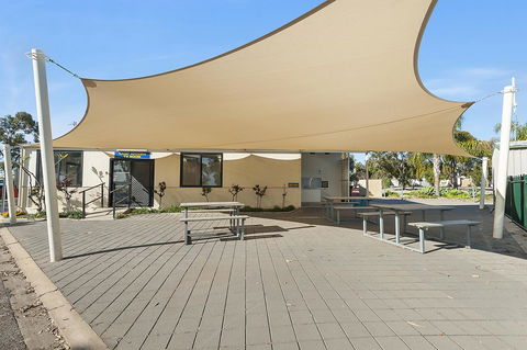 Port Broughton Tourist Park - Accommodation Directory 4