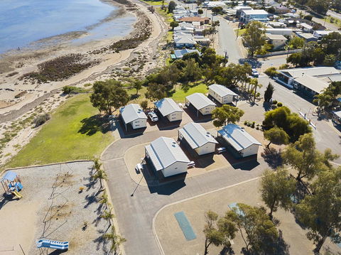 Port Broughton Tourist Park - Accommodation Directory 8