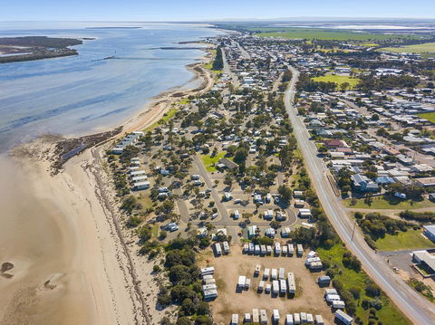 Port Broughton Tourist Park - Accommodation Directory 0