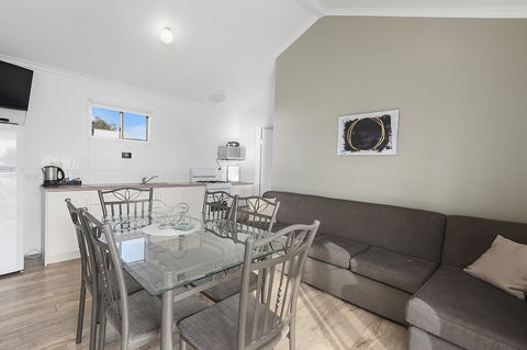 Port Broughton Tourist Park - Accommodation Directory 41