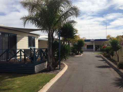 Sail & Anchor - Accommodation Directory 1